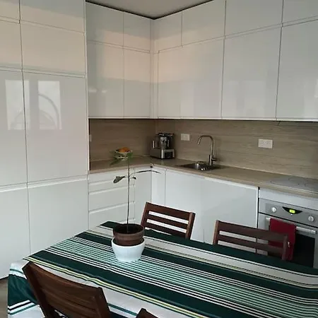 Apartment Avec Cour Privative *